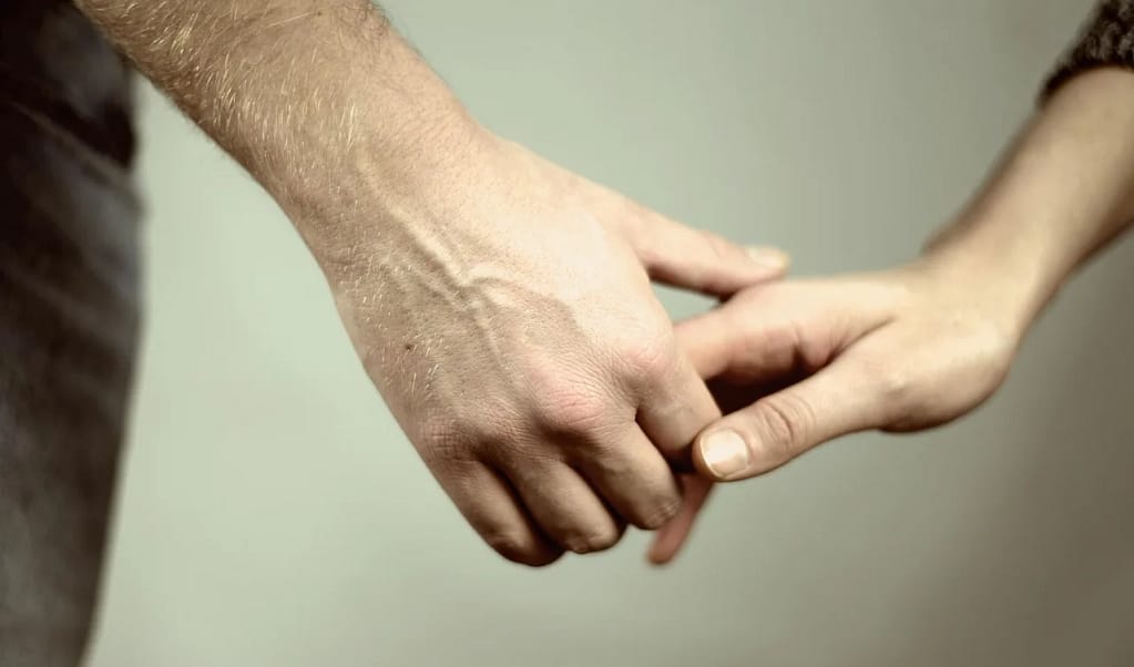 connect, hands, keep hands, few, love, valentine's day, trust, together, connected, togetherness, friendship, relationship, man, woman, partner, happiness, connect competition, relationship, partner, partner, partner, partner, partner